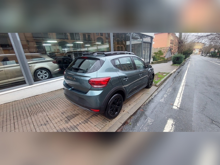 Dacia Sandero Stepway 1.0 100cv foto 12